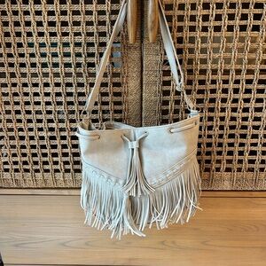 Elegant Cream Tote with Gold Details